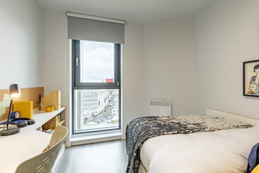 Accessible Platinum En Suite - Image 4